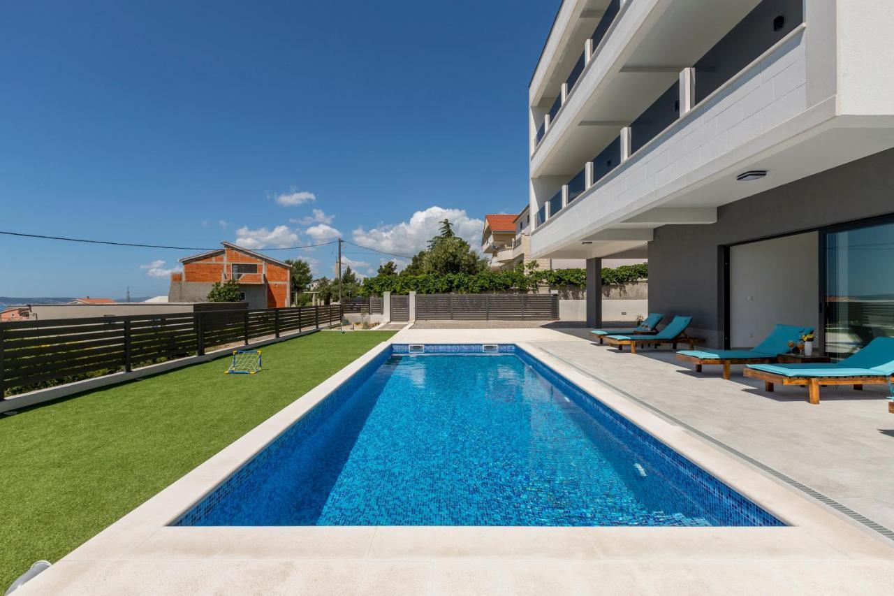 Luxury Villa La Nonna Ana - Heated Pool, Sea View, Near Split Kaštela Εξωτερικό φωτογραφία