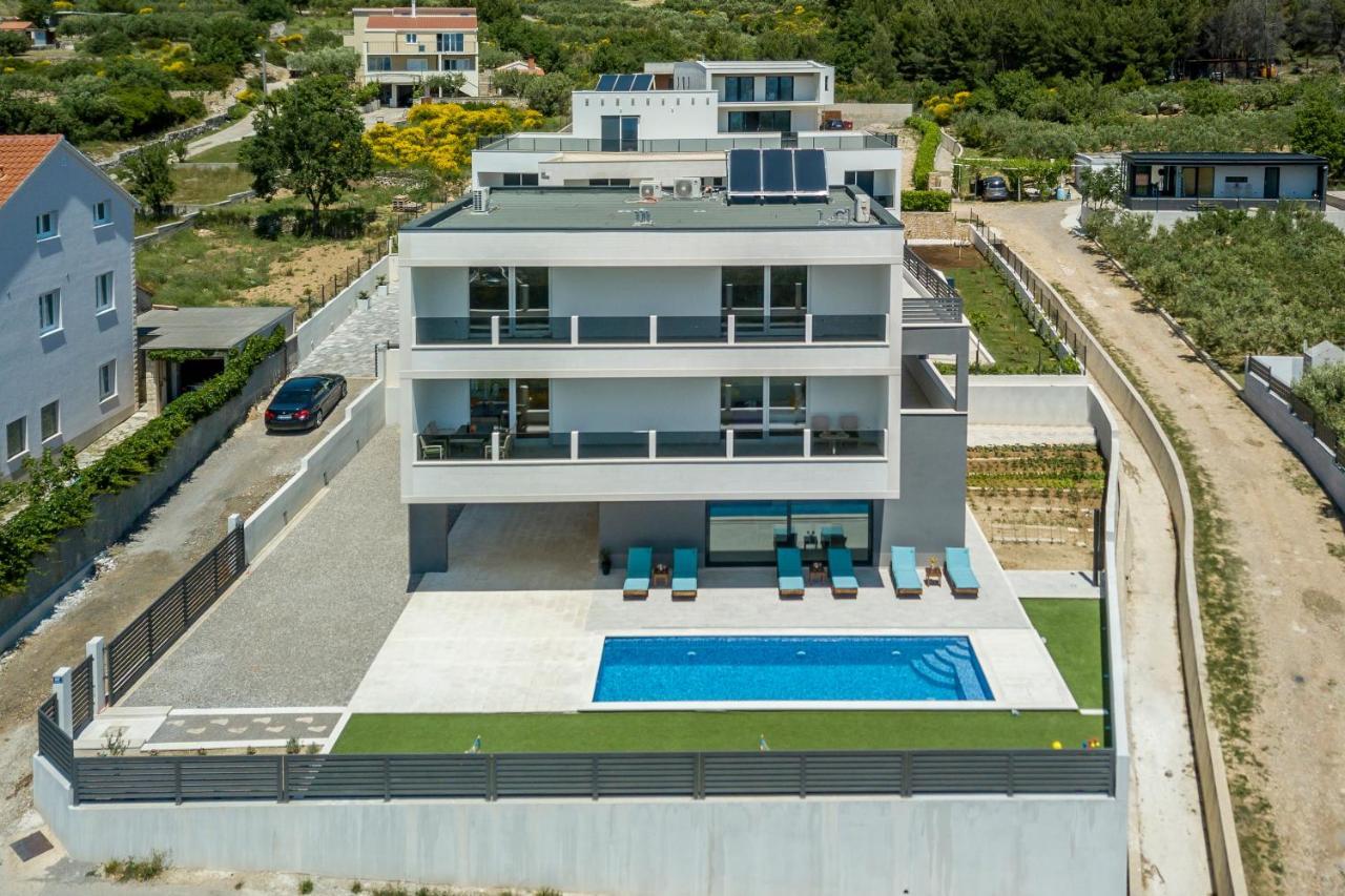 Luxury Villa La Nonna Ana - Heated Pool, Sea View, Near Split Kaštela Εξωτερικό φωτογραφία