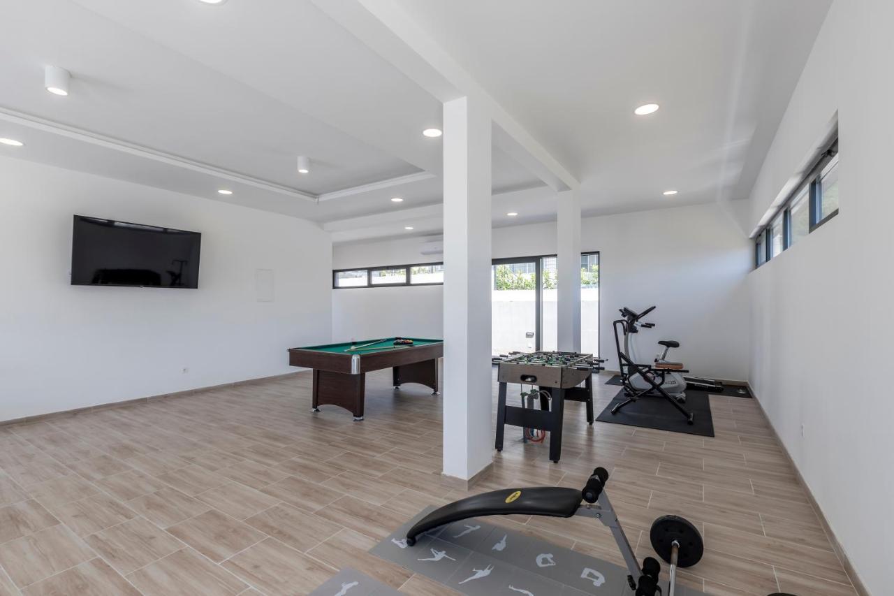 Luxury Villa La Nonna Ana - Heated Pool, Sea View, Near Split Kaštela Εξωτερικό φωτογραφία