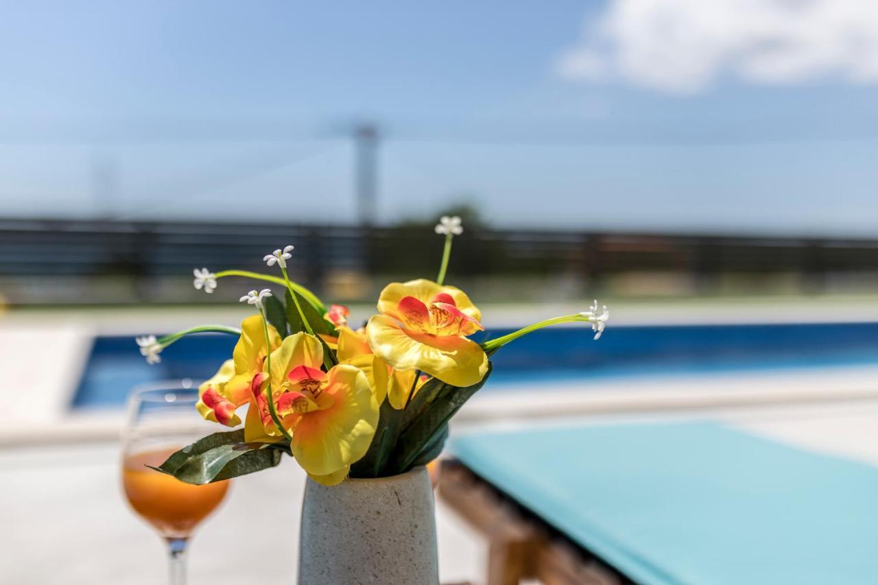 Luxury Villa La Nonna Ana - Heated Pool, Sea View, Near Split Kaštela Εξωτερικό φωτογραφία
