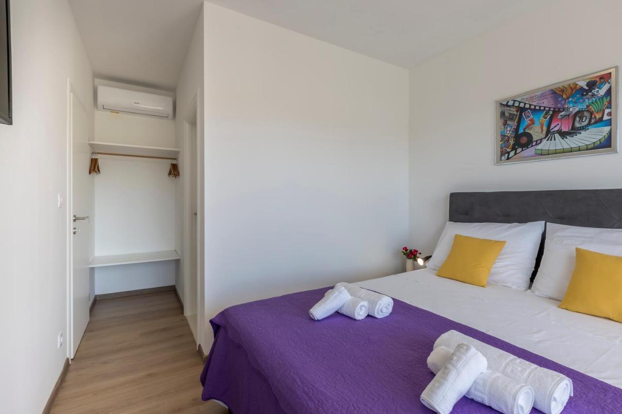 Luxury Villa La Nonna Ana - Heated Pool, Sea View, Near Split Kaštela Εξωτερικό φωτογραφία