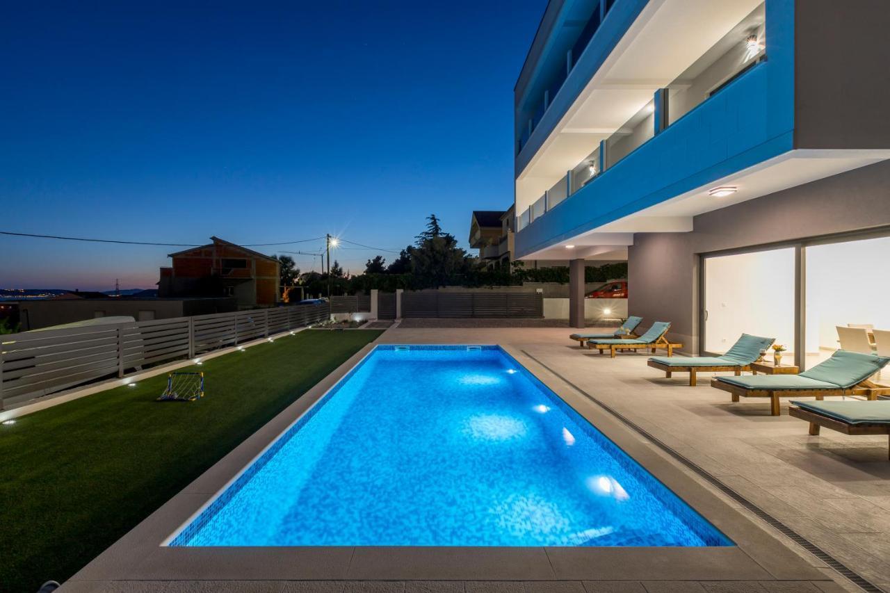 Luxury Villa La Nonna Ana - Heated Pool, Sea View, Near Split Kaštela Εξωτερικό φωτογραφία