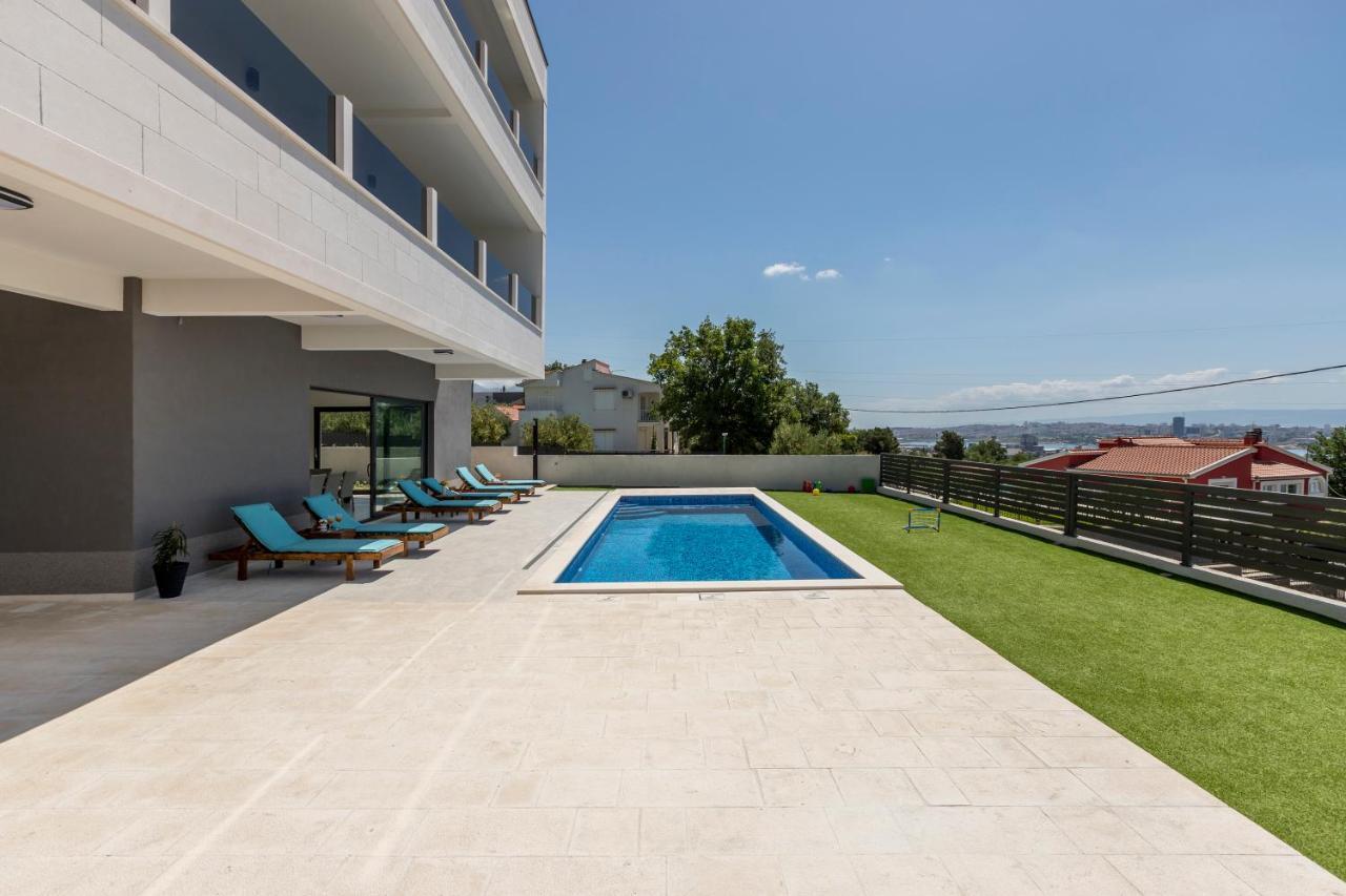 Luxury Villa La Nonna Ana - Heated Pool, Sea View, Near Split Kaštela Εξωτερικό φωτογραφία