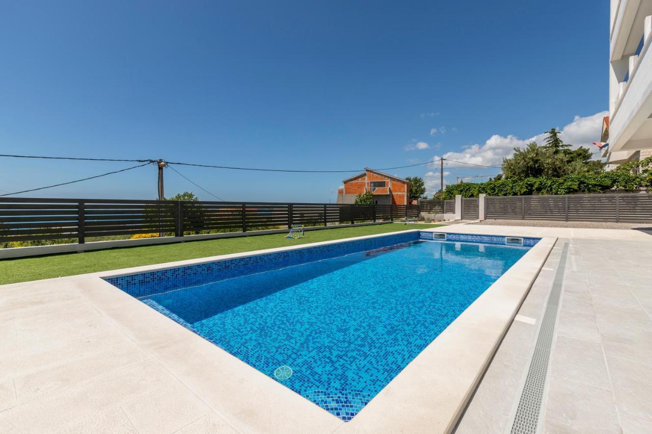 Luxury Villa La Nonna Ana - Heated Pool, Sea View, Near Split Kaštela Εξωτερικό φωτογραφία